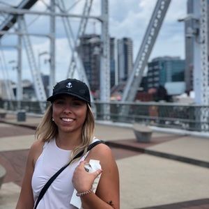 Meet your Posher, Colleen